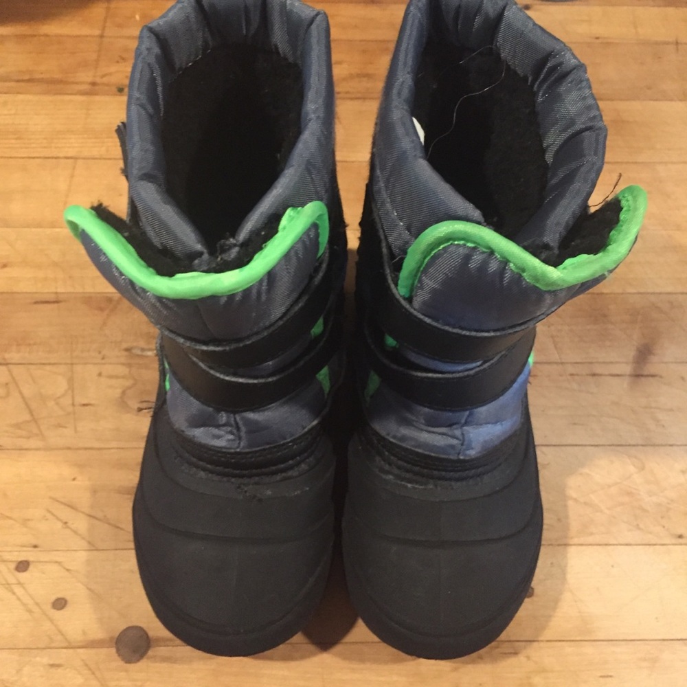EUC snow boots